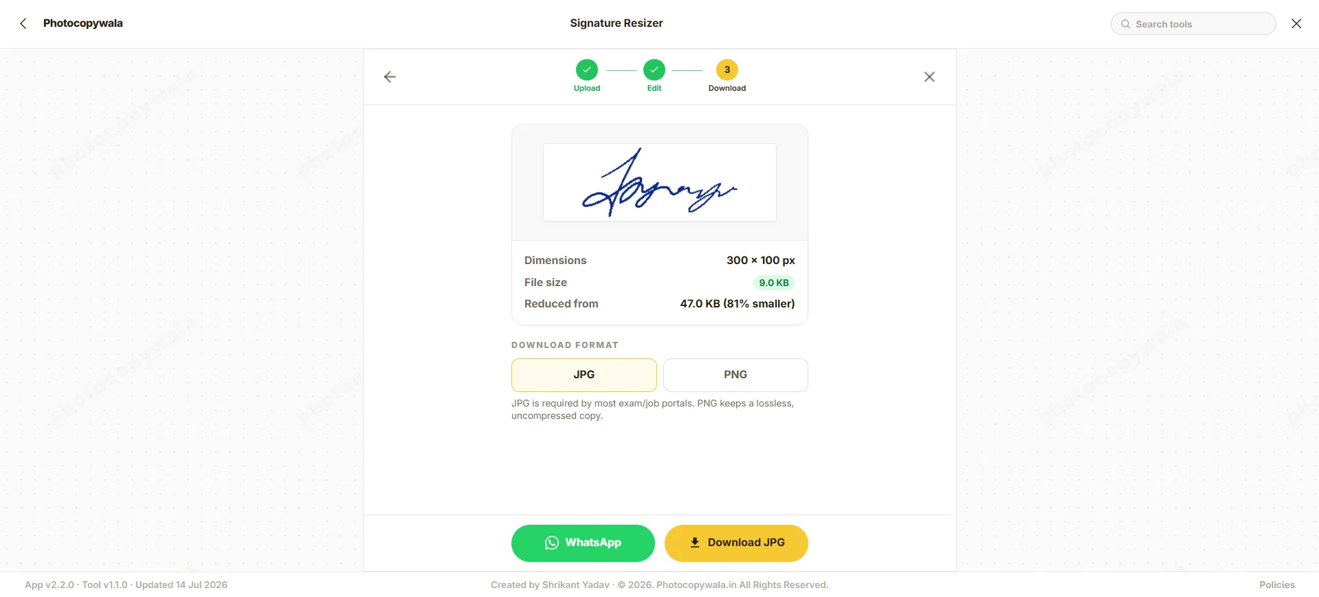 Signature resizer tool preview showing preview and download options
